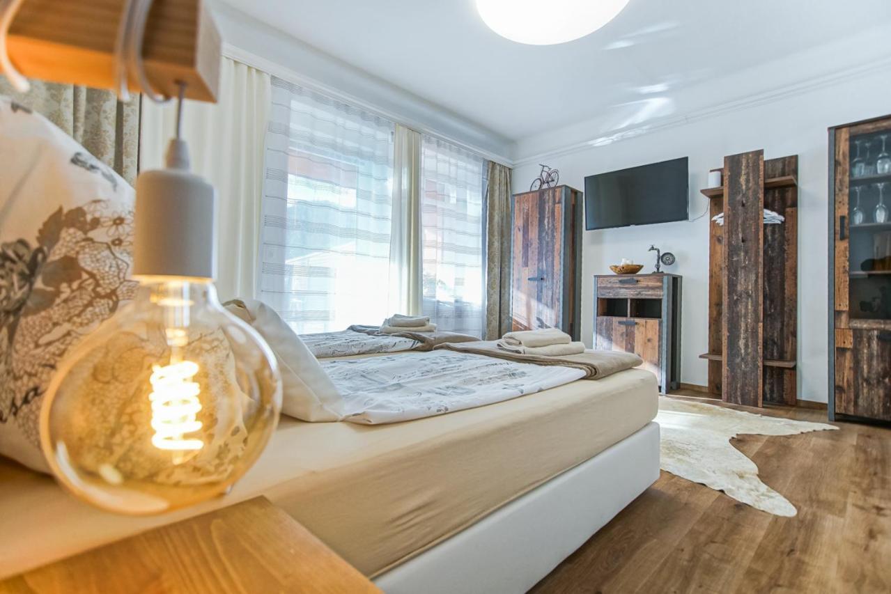 Auszeit Steiraland 3 Mit Ueberdachter Terasse Privatem Garten Und Gratis Parkplatz Leoben  Extérieur photo